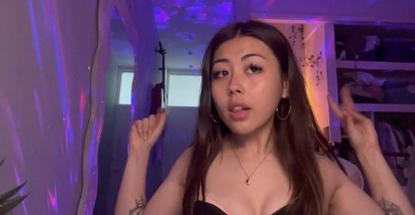 Angelic Lofi ASMR トップ女優 写真