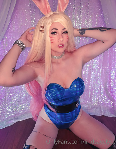 曲線美の熟女OnlyFans アート裸 写真