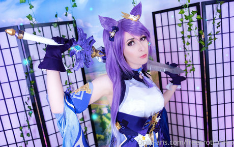 freeeroticneko xxxモデル 写真