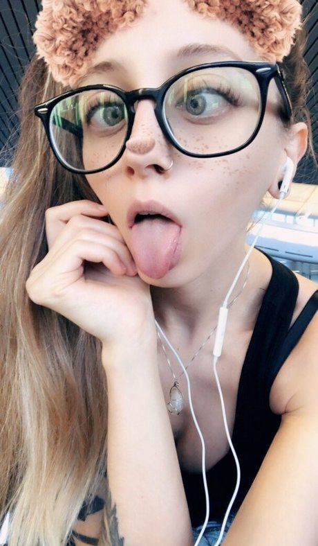 足ファックOnlyFans セクシー裸 画像