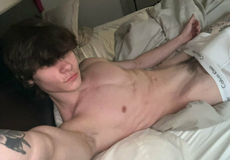 nate shreds エロティックなポルノスター 写真