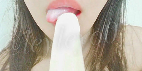 leyleyo0 ポルノモデル 写真