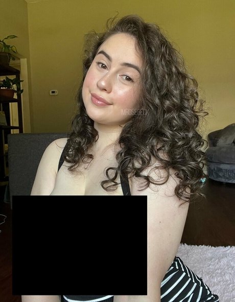 imrosebeck エロティックモデル 写真