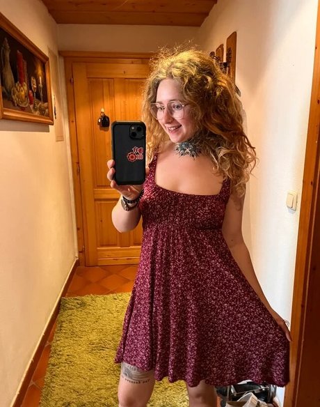 Maryjane Auryn エロティックなモデル ギャラリー