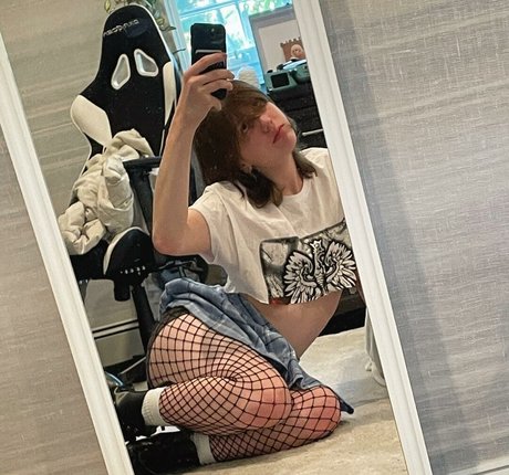 小さいチンポOnlyFans アートxxx ギャラリー