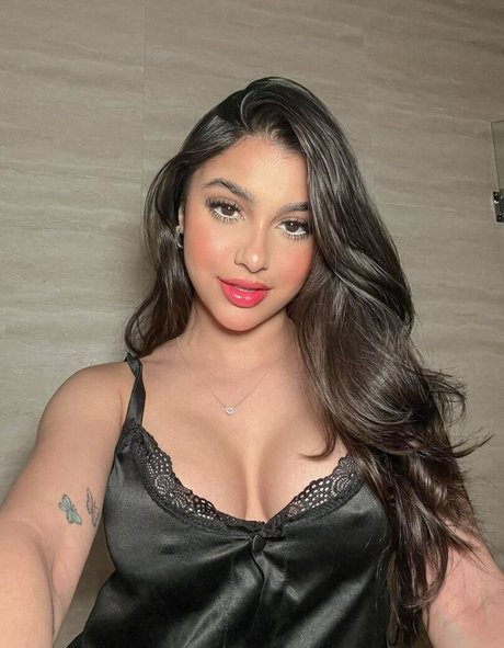 Valeria Carruyo ホットモデル 写真