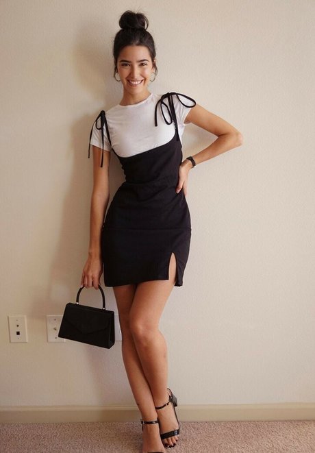 シシーオンリーファンズ アートヌード 写真