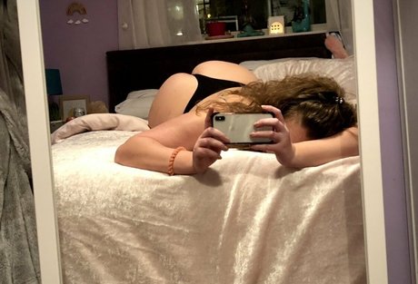 theukcouplefree スター 裸 ギャラリー