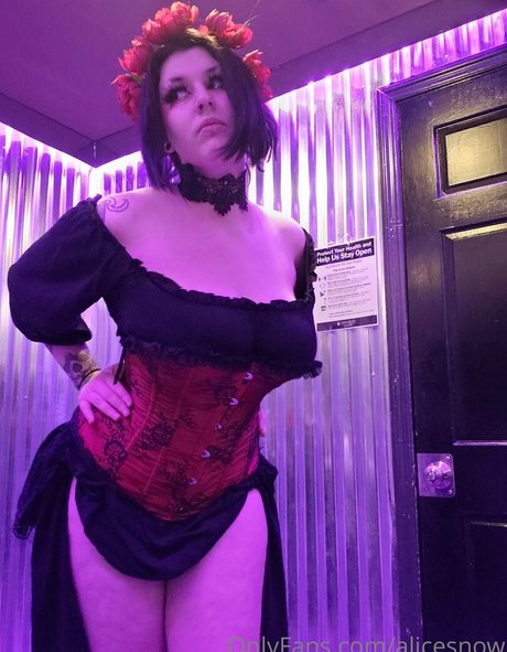 姉妹OnlyFans セクシーヌード 写真