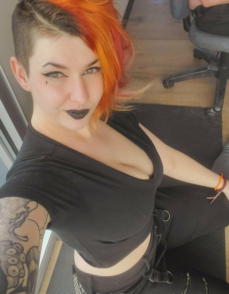 セクシーなブロンドのOnlyFans 美しいポルノ ギャラリー