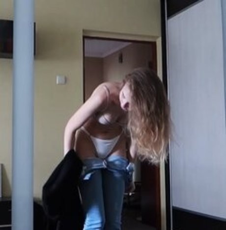 Mary Lvk ポルノスター 独占 写真