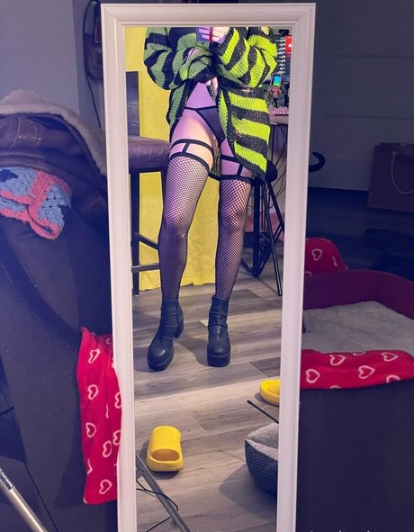 Onlyclown 裸モデル 写真