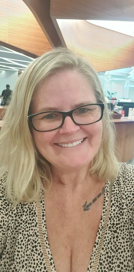 アジアのティーンオンリーファン 美しい裸 写真