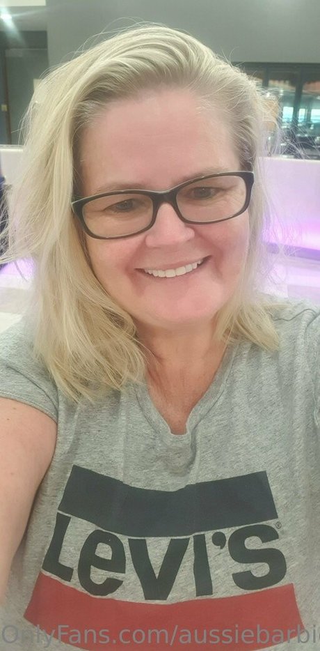 レズビアン ストラップオン OnlyFans 無料xxx 写真