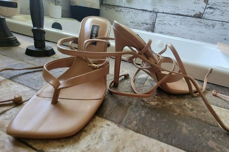 手袋onlyfans 美しいヌード 画像