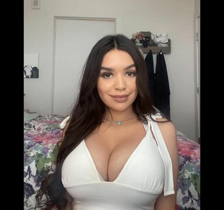 Erika M Diaz 高品質スター 写真