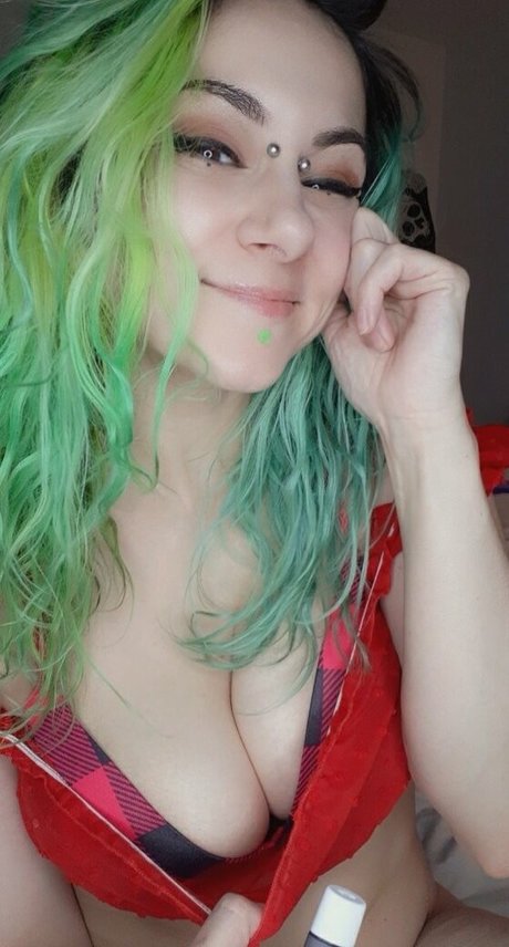 freetheo0pepper0o top profile image