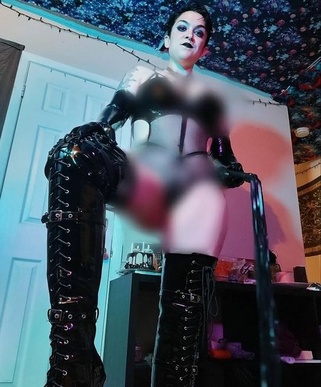 yourbigbutchgf 美しいモデル 画像