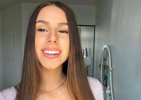 Daniela lzj xxxモデル 写真