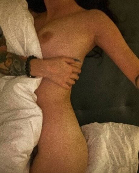 darina cat スター 裸 写真