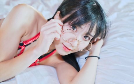 金髪ストリップOnlyFans 美しいヌード 写真