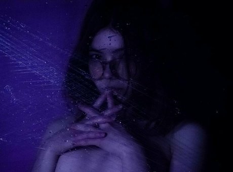 ゲイの若いOnlyFans 無料セクシー 画像