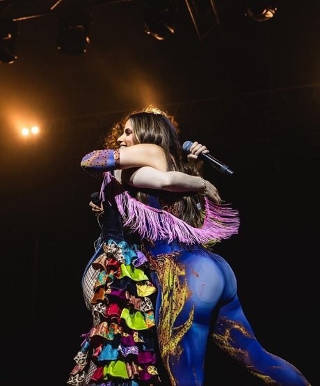 アジアンタトゥー OnlyFans セクシー裸 写真