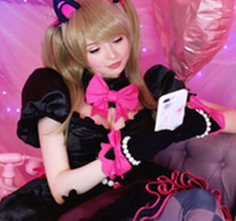 Peachymilky エロティックなスター 画像