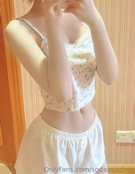 ニューハーフ巨乳OnlyFans トップ 画像