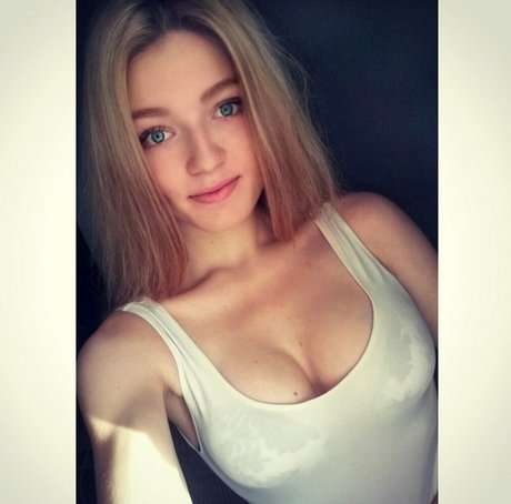 アジア人フィンドムOnlyFans HD 写真