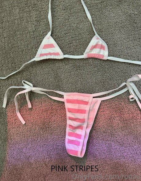 roozu ポルノスター エロティック 画像