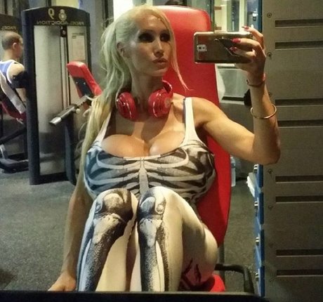 サッカーママOnlyFans xxx 画像