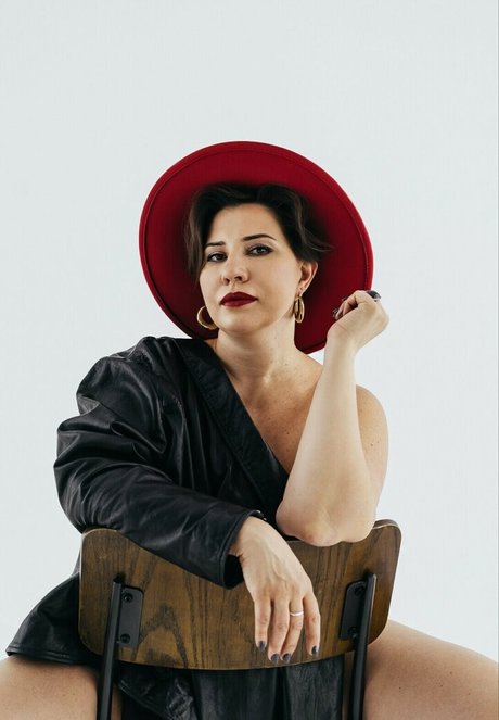 doctormakarova ポルノスター 可愛い 画像