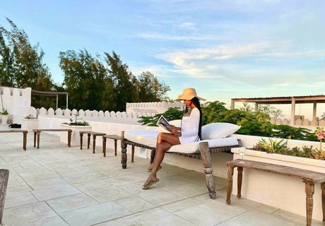 naomiebony ポルノスター 素敵 画像