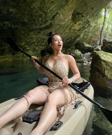 Dajinism ポルノスター ヌード アーカイブ