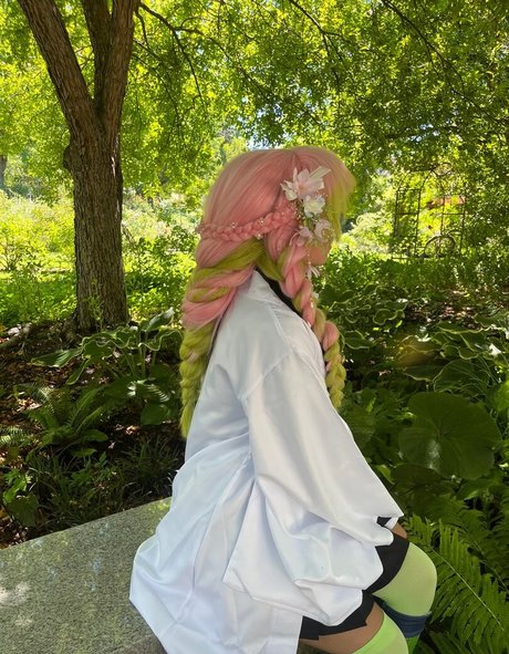 Rockruff 独占女優 写真