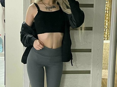 アヘ顔 OnlyFans 素敵 写真