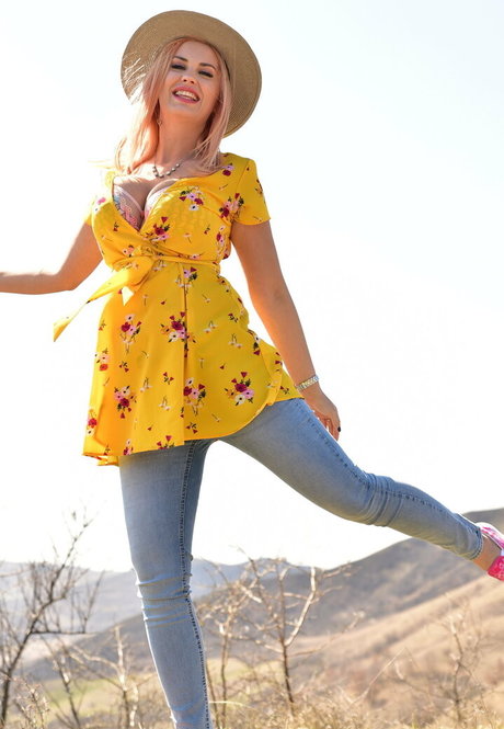 alexsisfayefree トップスター 画像