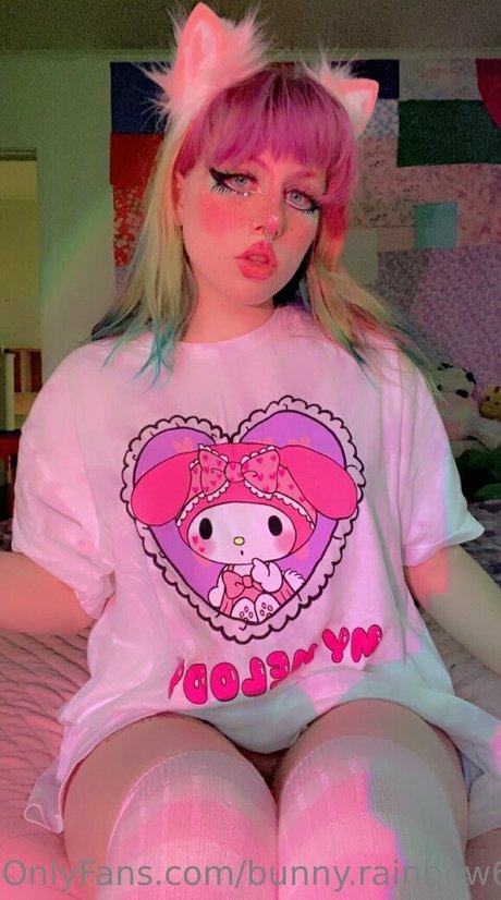 bunny rainbow69 ポルノスター 写真