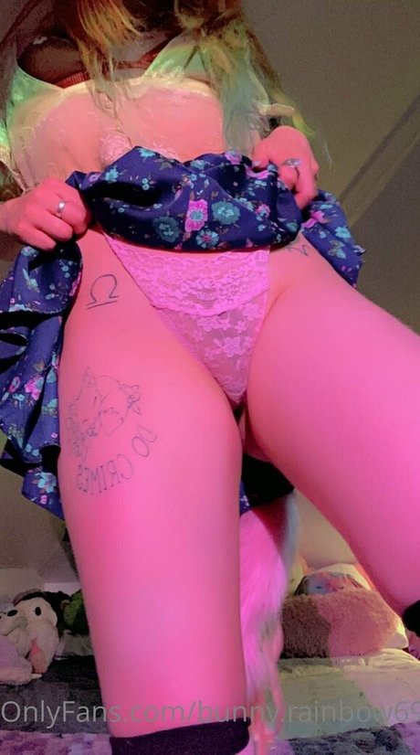 bunny rainbow69 無料のポルノスター 画像