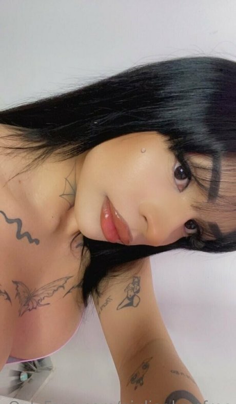 デカ尻ジーンズ OnlyFans HD 画像