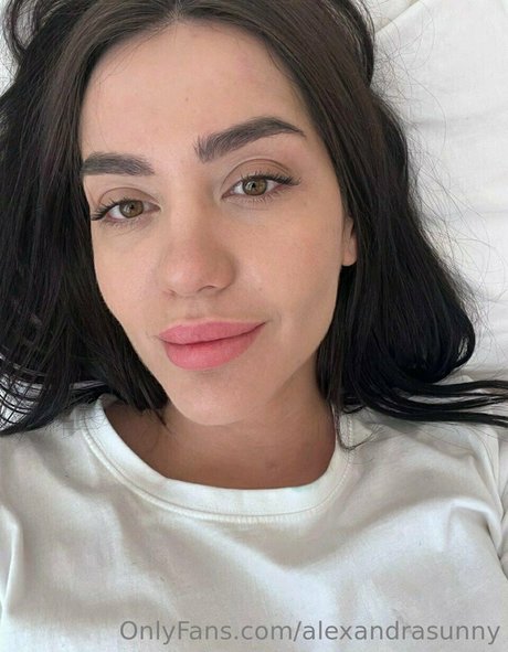 膨らみ OnlyFans セクシーヌード 写真