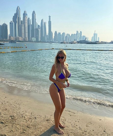 成熟した異人種間OnlyFans ホットヌード ギャラリー