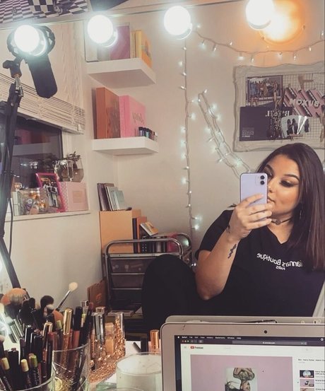 エボニートランスオンリーファンズ アートヌード ギャラリー