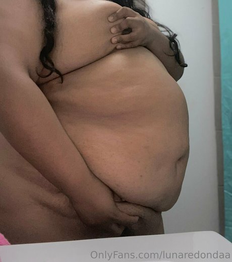 lunaredondaa 完璧なスター 写真