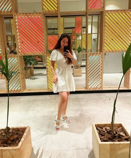 Little BabeVIP xxxスター 画像