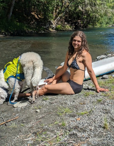 ゲイの若いOnlyFans 無料ヌード 写真