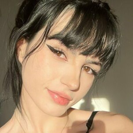大きなお尻のアジア人OnlyFans 無料ヌード 画像