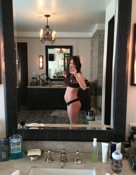 イタリア人熟女OnlyFans エロチック 画像