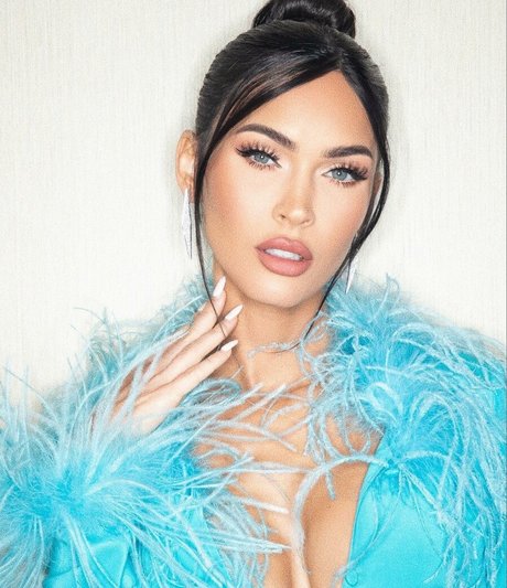 金髪ストリップOnlyFans ポルノ 画像